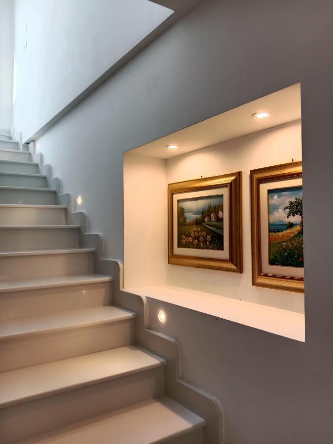"Lo Studiolo" Apartment Pizzo  Bagian luar foto